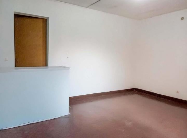 Casa · 174m² · 8 Ambientes · 1 Cochera