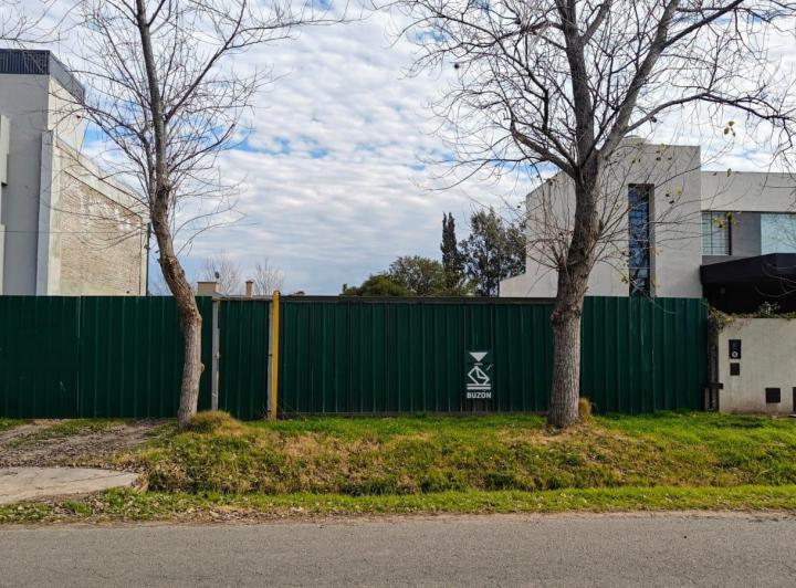 Terreno · 620m²