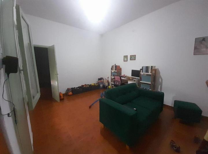 Casa · 92m² · 7 Ambientes · 1 Cochera