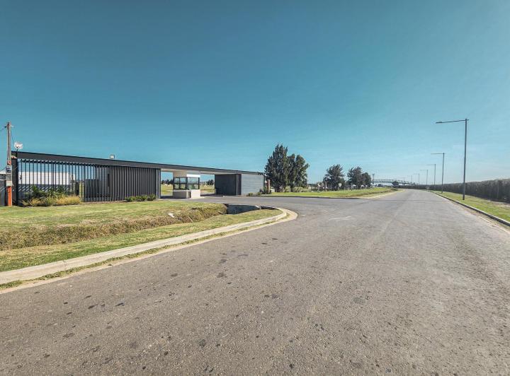 Terreno · 830m²