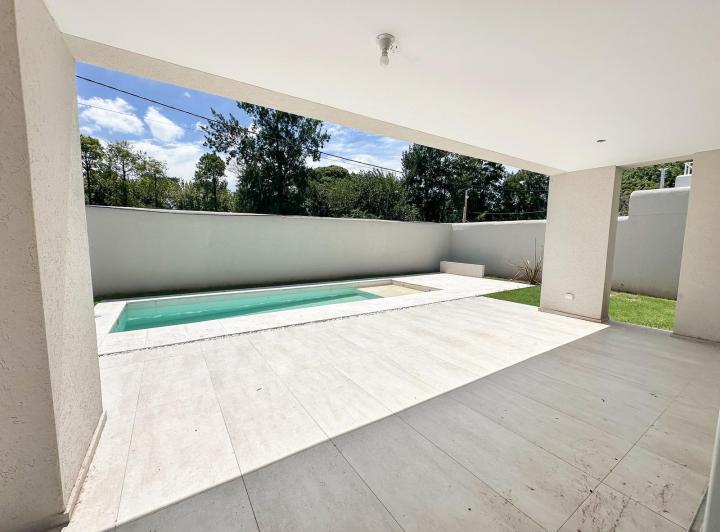 Departamento · 183m² · 5 Ambientes · 1 Cochera