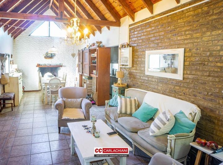Casa · 204m² · 3 Dormitorios · 1 Cochera