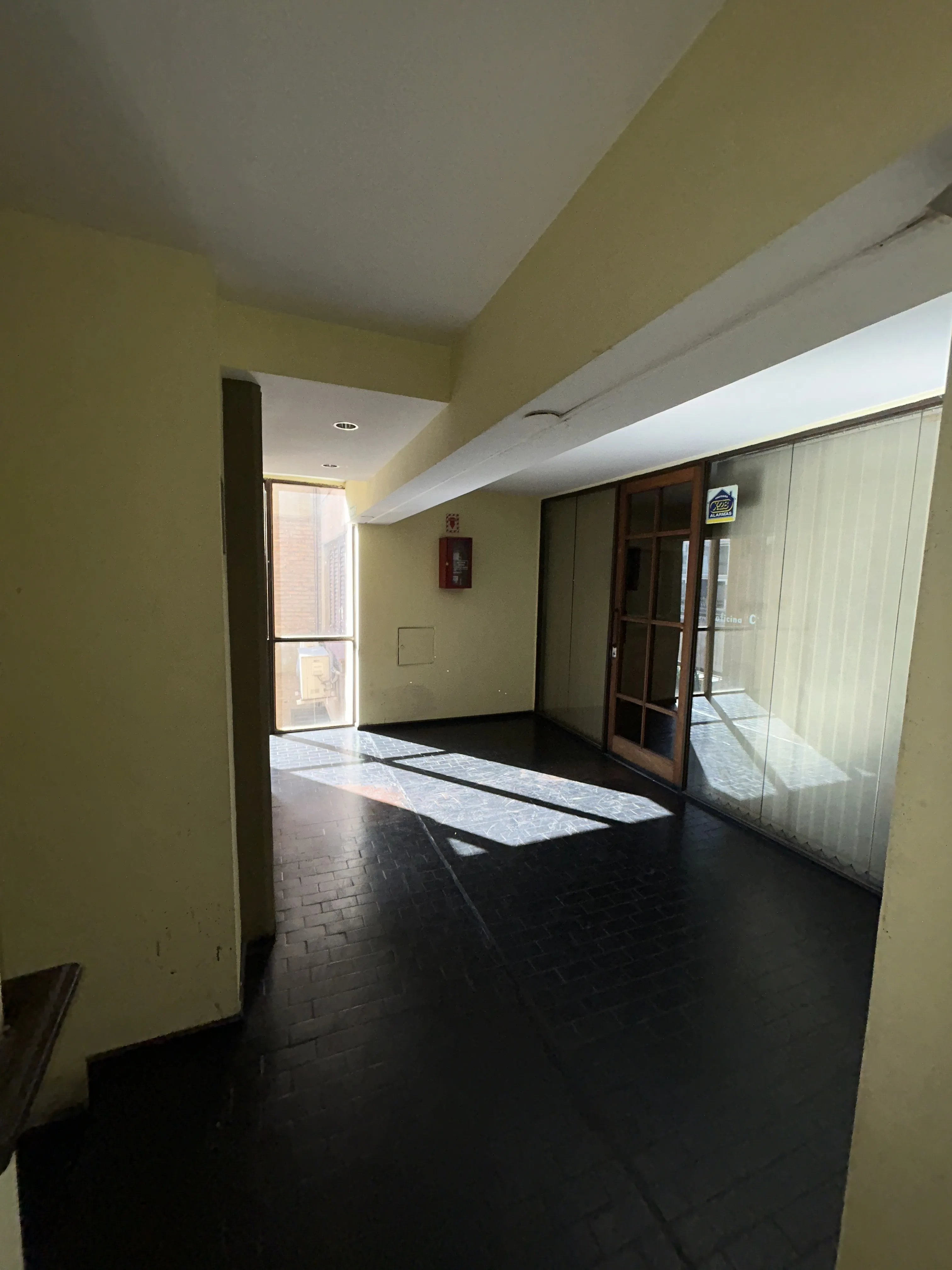 CENTRO, OFICINA LUMINOSA