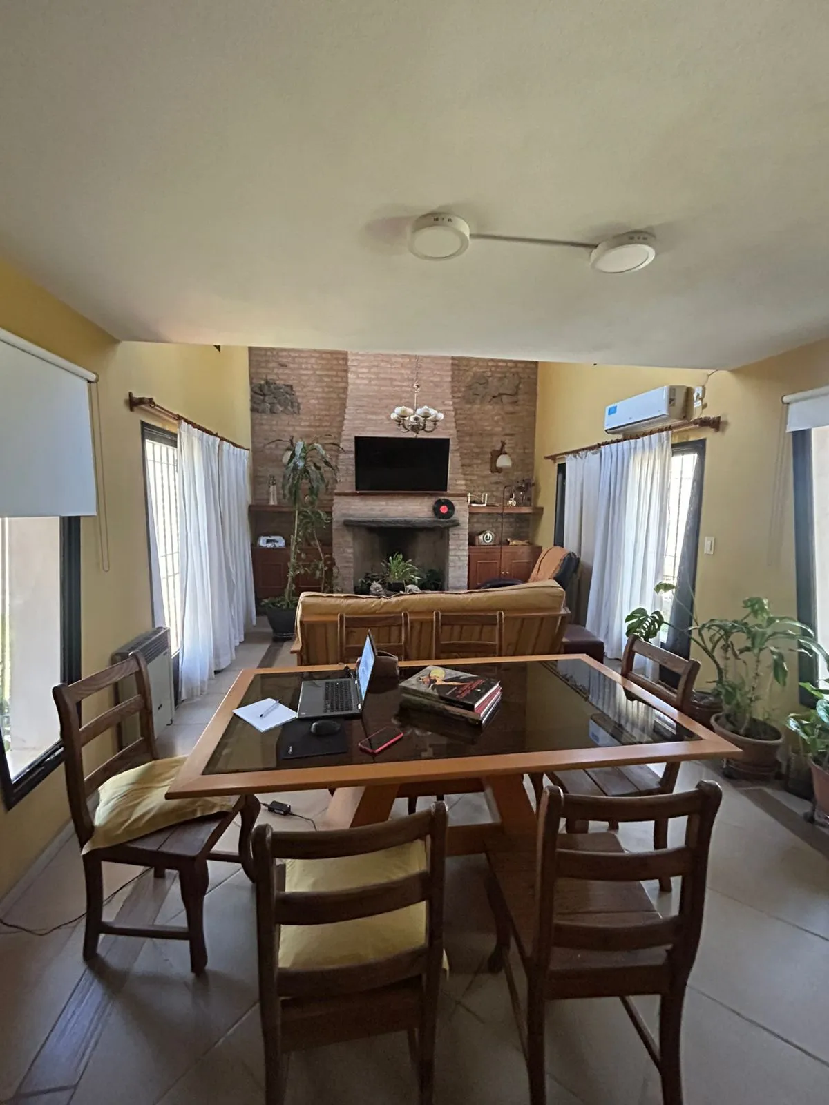 ALQUILER CASA BARRIO CHATEAU