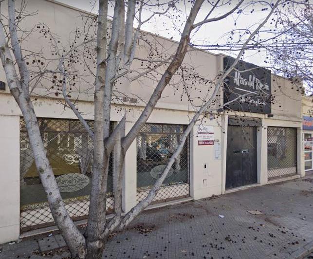 Terreno · 890m²