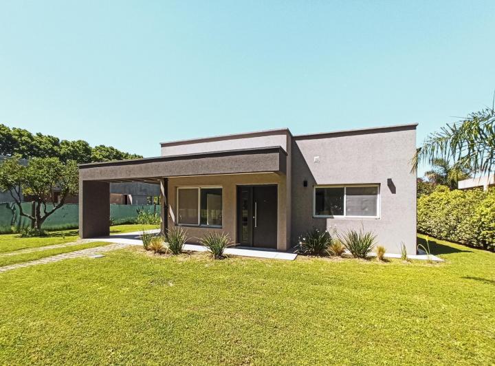 Casa · 100m² · 4 Ambientes · 1 Cochera