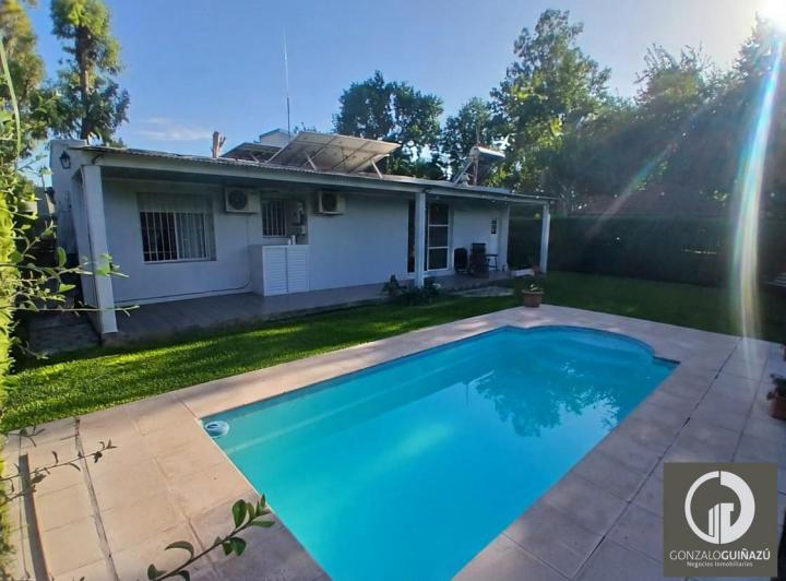 Casa · 144m² · 6 Ambientes · 3 Cocheras