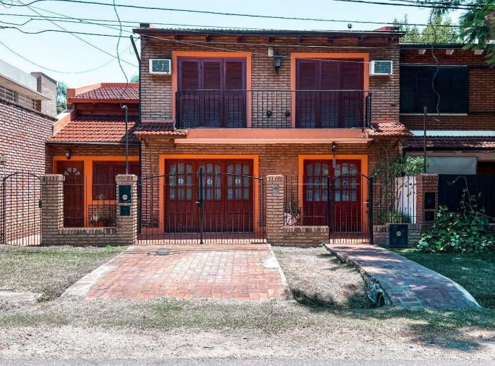 Casa · 100m² · 7 Ambientes · 1 Cochera