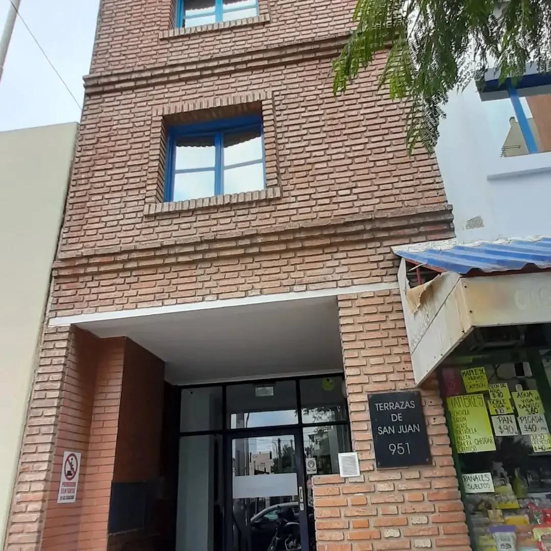 Vendo Departamento Barrio Centro con Escritura