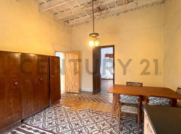 Casa · 157m² · 7 Ambientes · 1 Cochera