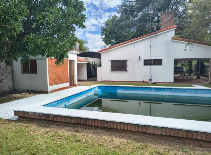 Casa · 56m² · 4 Ambientes · 4 Cocheras