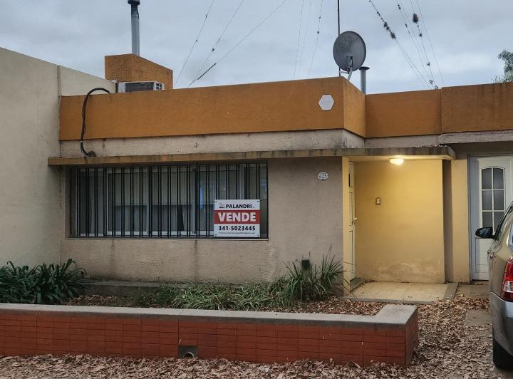 Casa · 100m² · 2 Ambientes · 1 Cochera