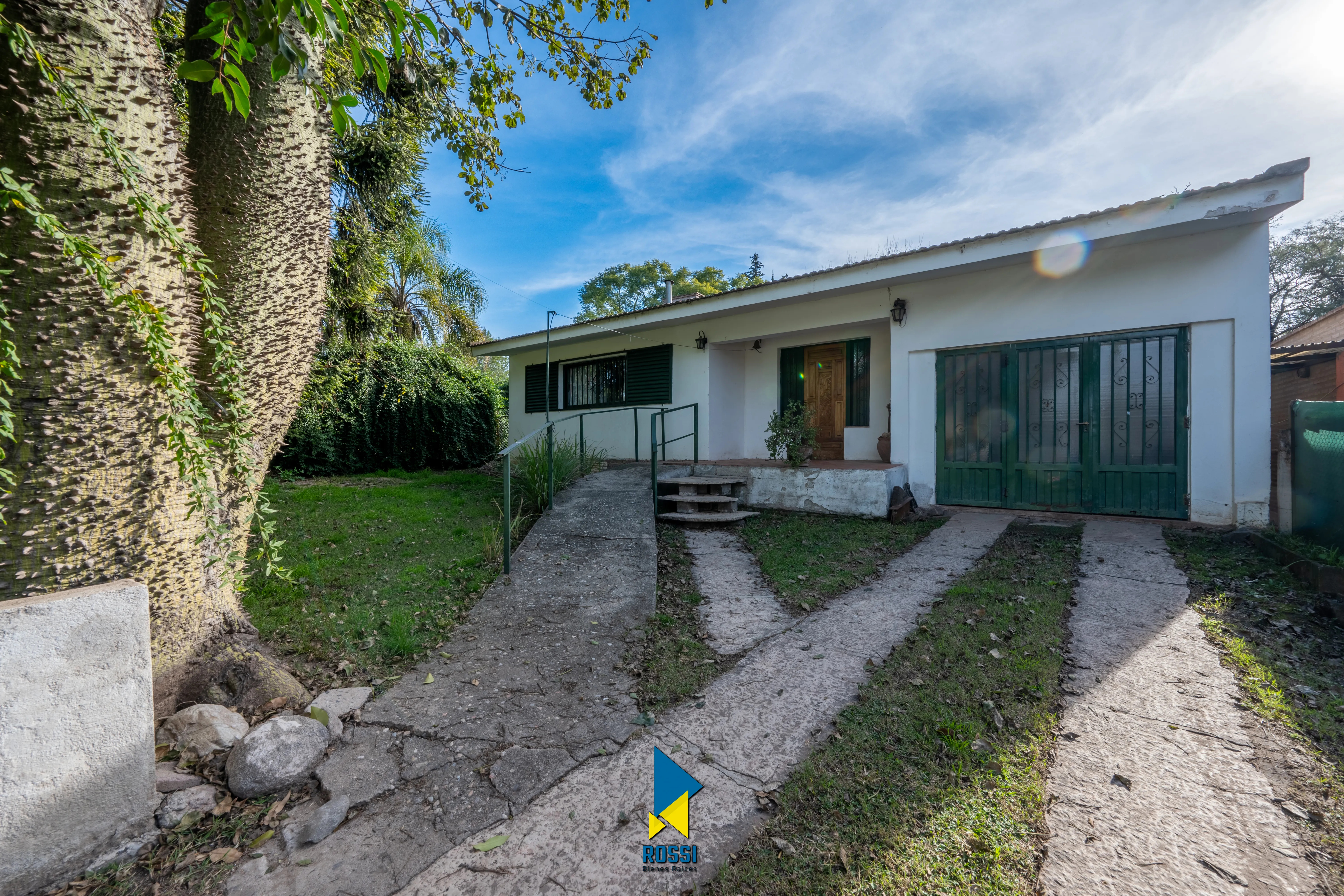 VENTA DE CASA EN MENDIOLAZA A METROS DEL COUNTRY 4 HOJAS
