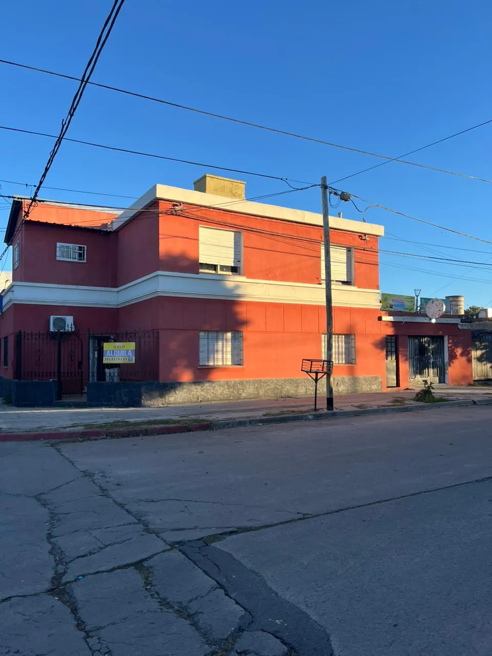 Casa 3 dormitorios alta cordoba