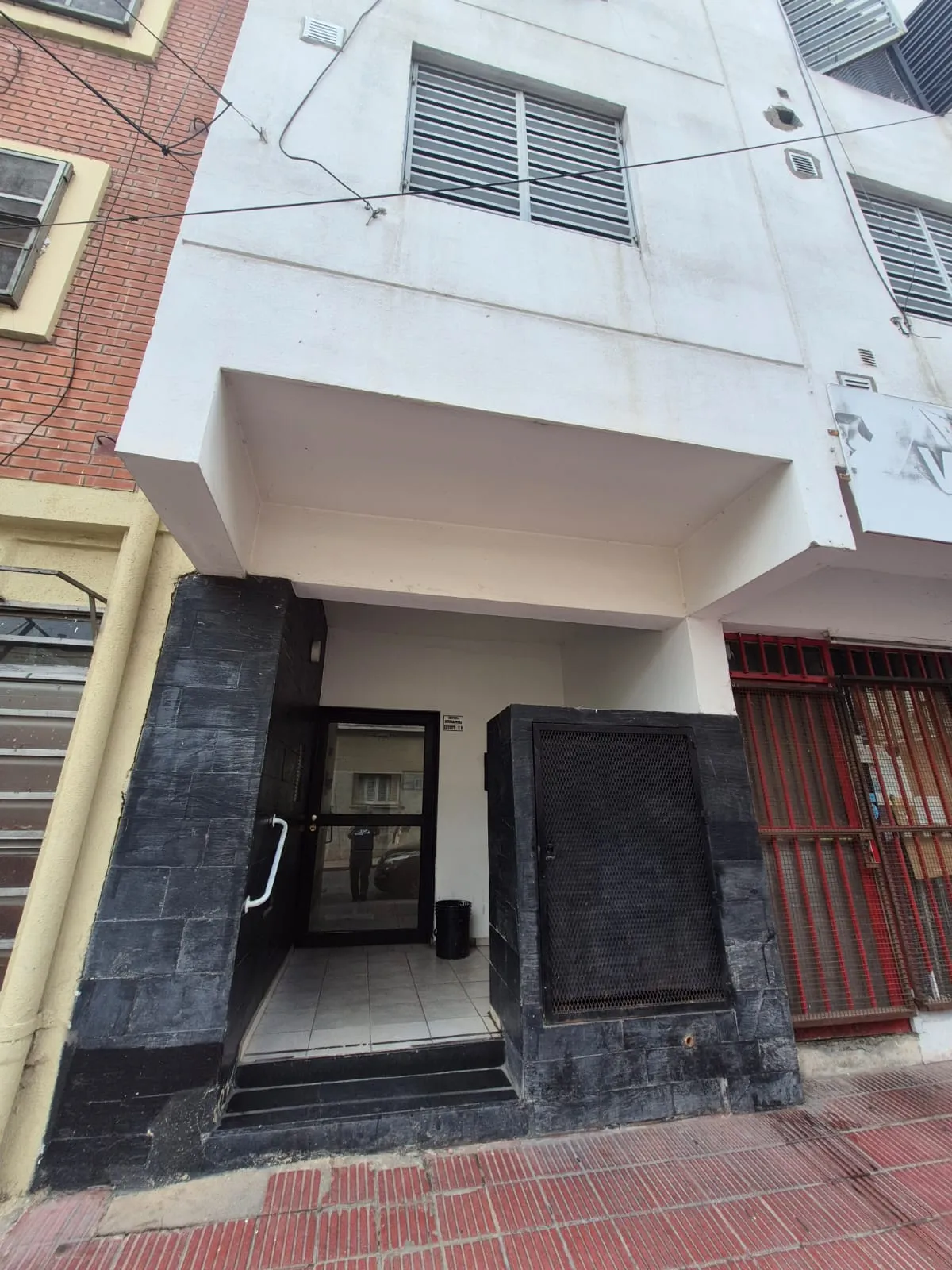 OPORTUNIDAD! MONOAMBIENTE. B° ALBERDI. C/ESCRITURA U$S28.000