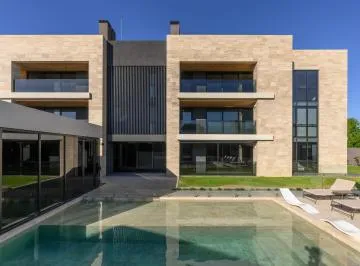 VENTA DEPARTAMENTO DE CATEGORÍA  EN PURO CERRO  CERRO DE LAS ROSAS