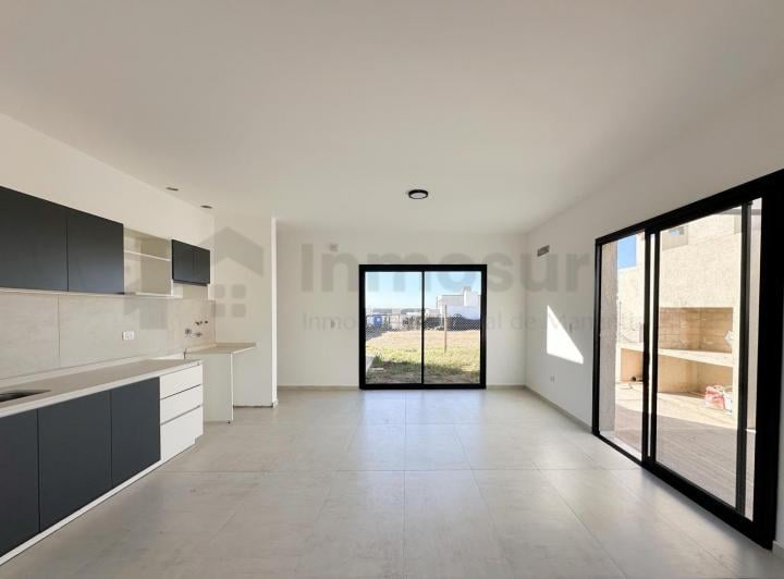 Casa · 71m² · 2 Ambientes
