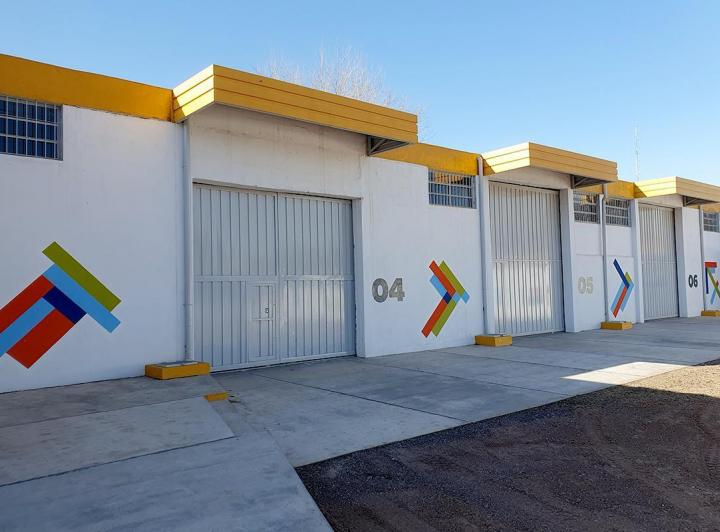 Bodega-Galpón · 100m² · 1 Ambiente · 2 Cocheras