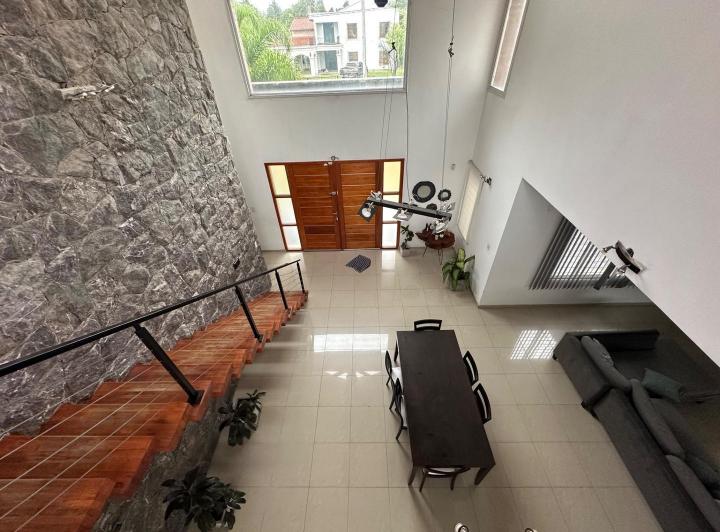 Casa · 406m² · 4 Ambientes · 3 Cocheras