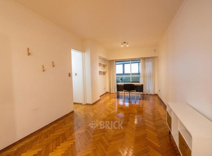 Departamento · 80m² · 4 Ambientes · 1 Cochera