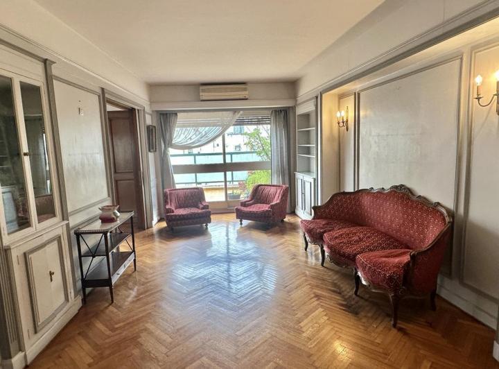 Departamento · 143m² · 6 Ambientes · 1 Cochera