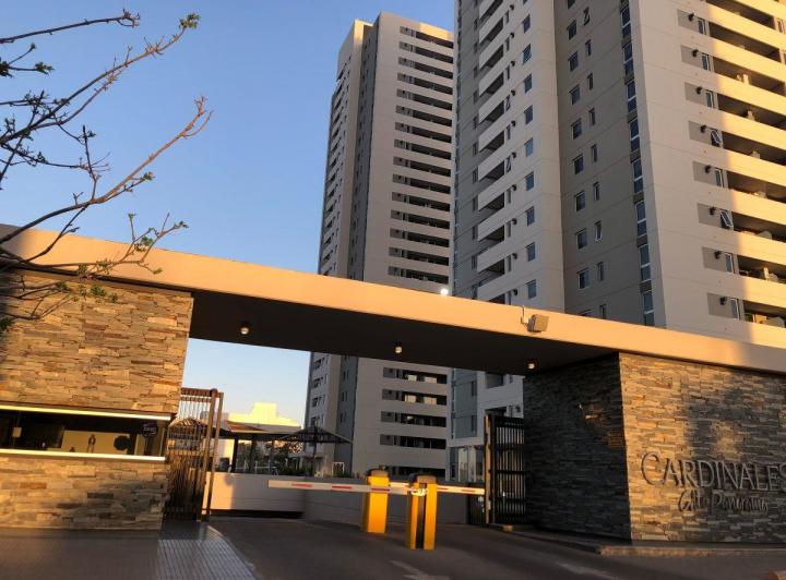 Departamento · 80m² · 8 Ambientes