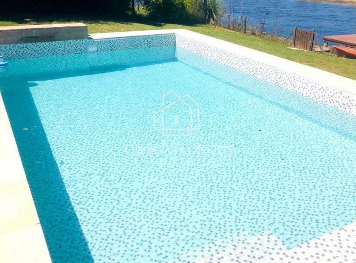 Casa · 280m² · 6 Ambientes · 1 Cochera