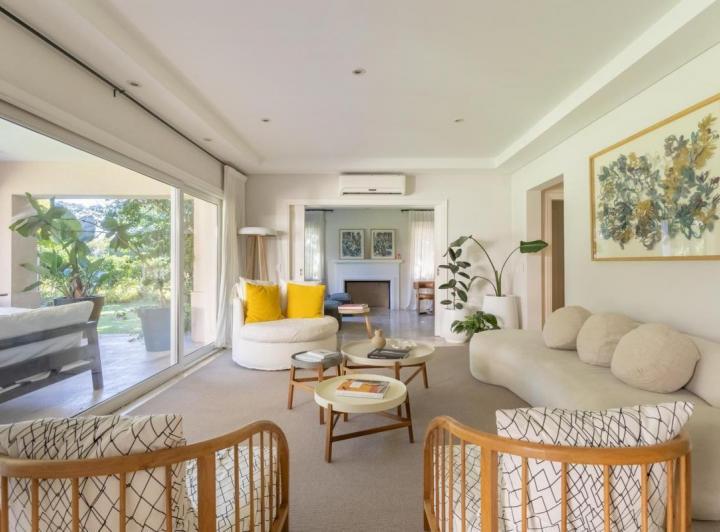 Casa · 450m² · 7 Ambientes · 2 Cocheras