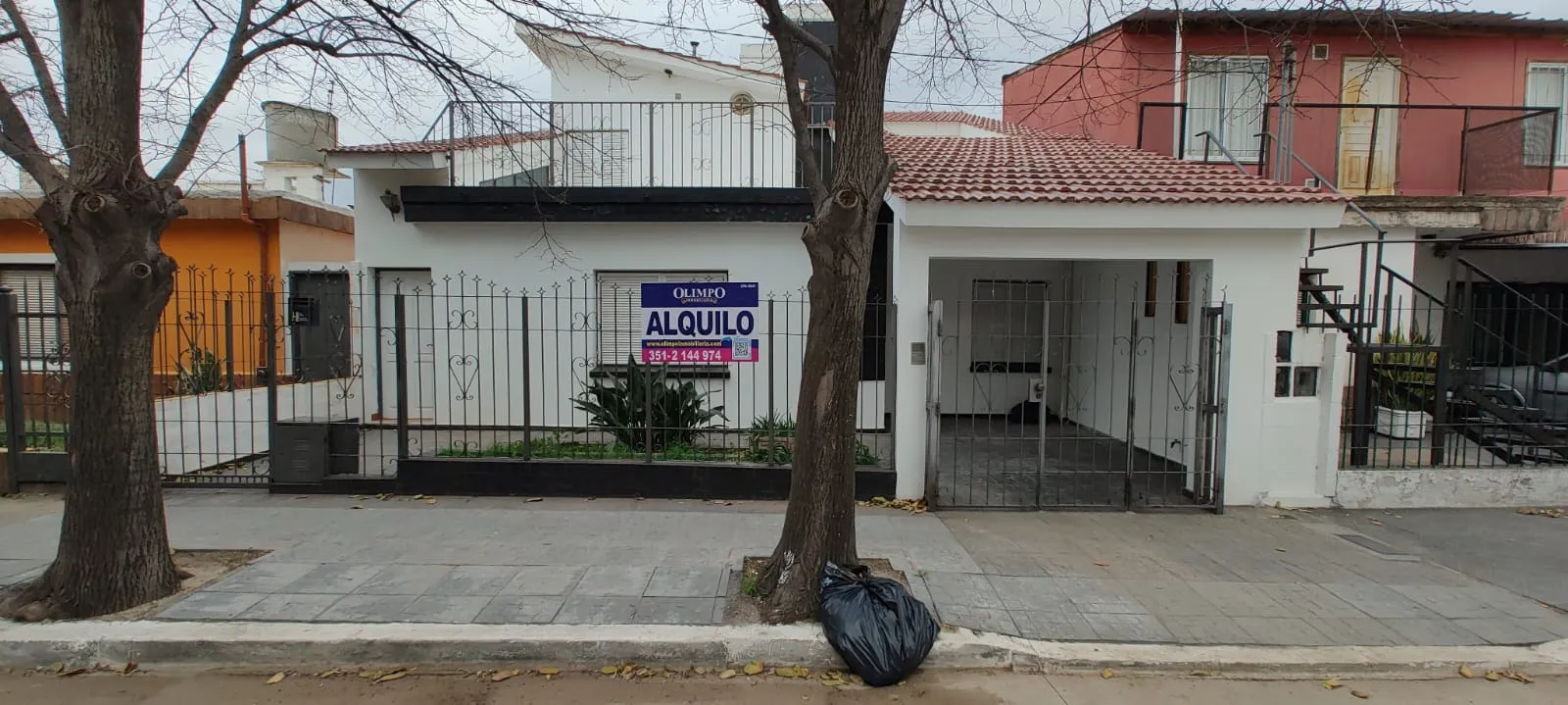 ALQUILO DPTO/PH 2 DORM. PLANTA ALTA – B° LOS GIGANTES