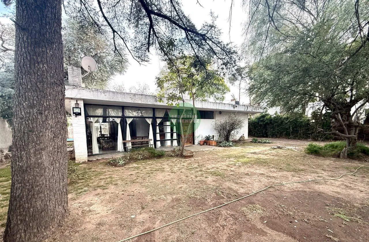 1 Planta - 3 Dormitorios - 586 M2 Terreno