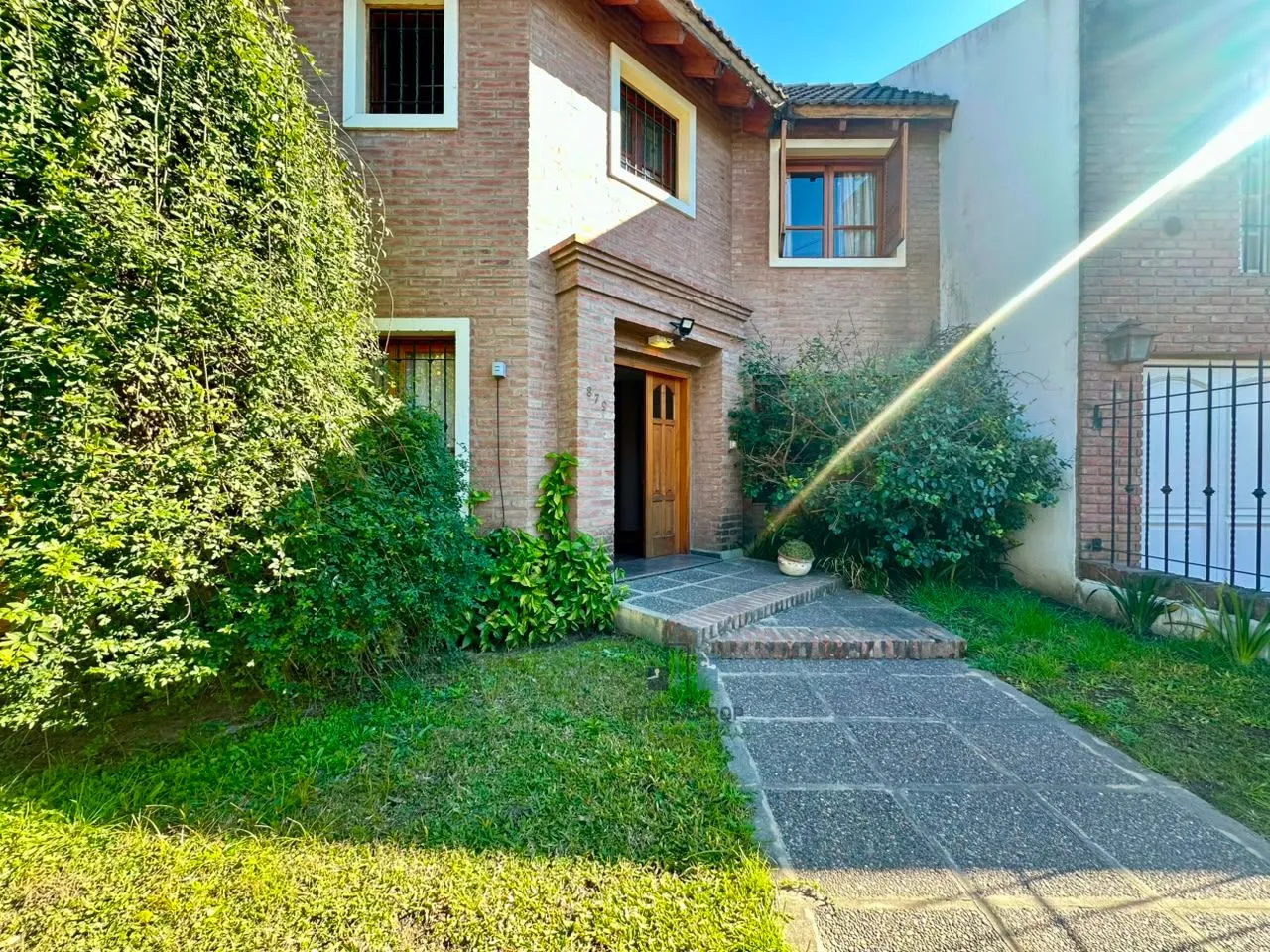 Casa en Venta de 4 Dorm. | Urca