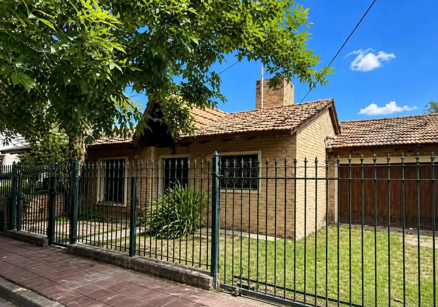 ¡Venta! Hermosa Casa en Granja de Funes con Pileta ¡Apta Crédito!