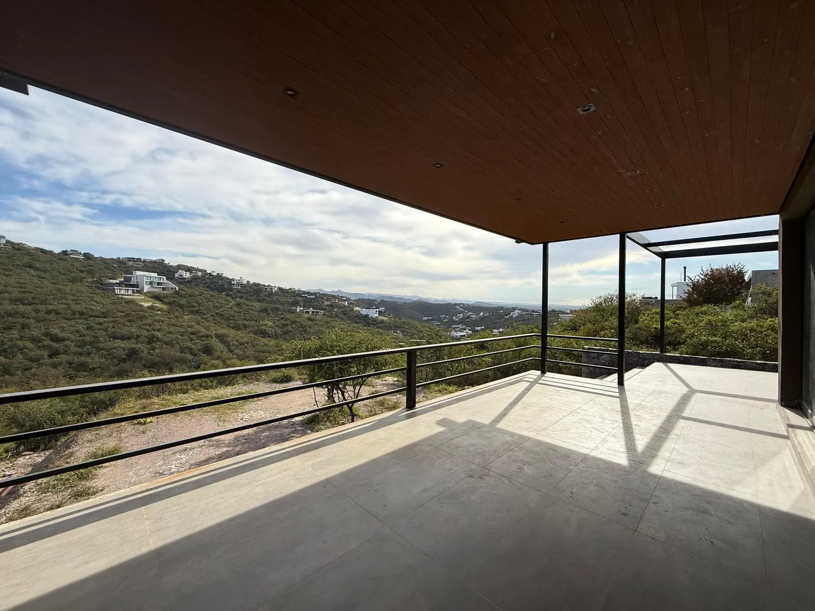 ¡Venta! Casa en Country La Deseada - 3 Dormitorios ¡ Con Vistas Increíbles!