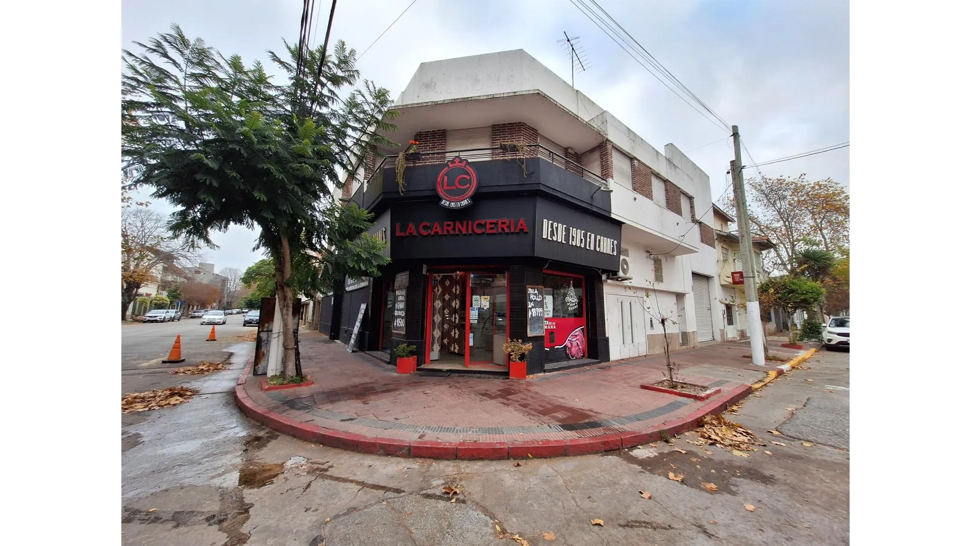 LOCAL COMERCIAL + VIVIENDA ZONA LA PERLA