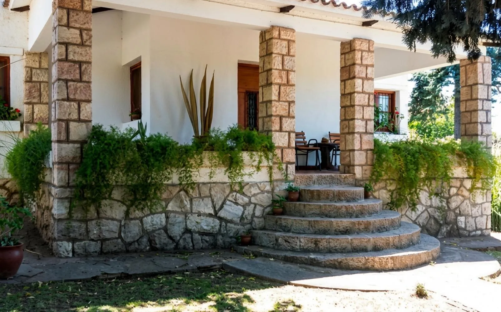 Hermoso Chalet 2 dormitorios Apto Crédito -Unquillo-