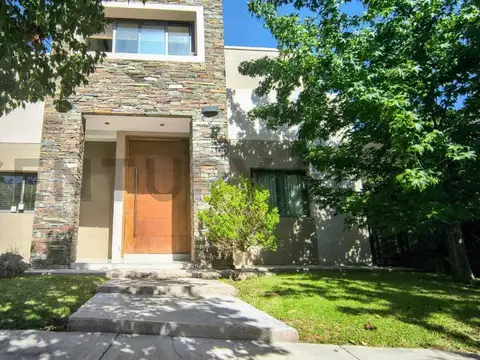 Casa en Venta en Countries y Barrios Cerrados en Guaymallen, Guaymallén