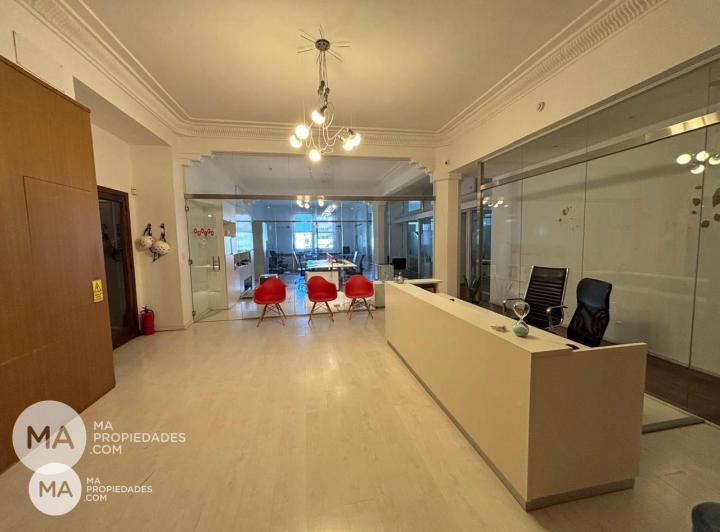 Oficina comercial · 243m² · 9 Ambientes