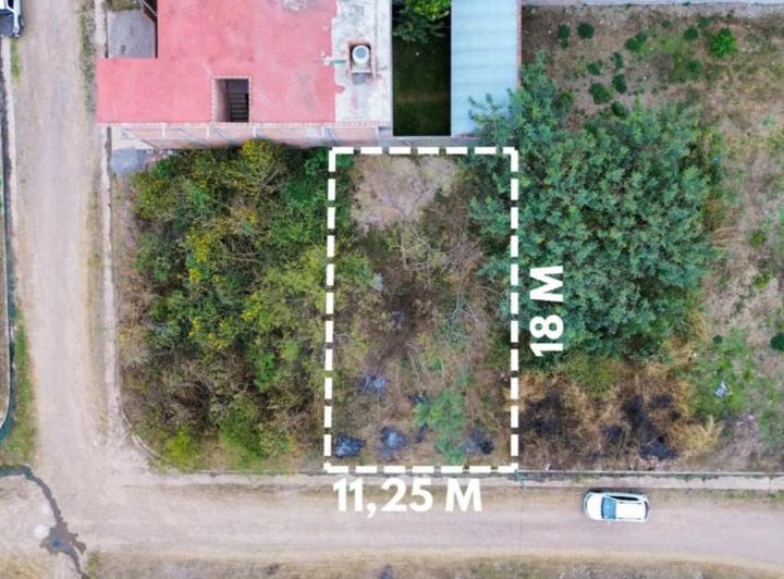 Terreno · 202m²