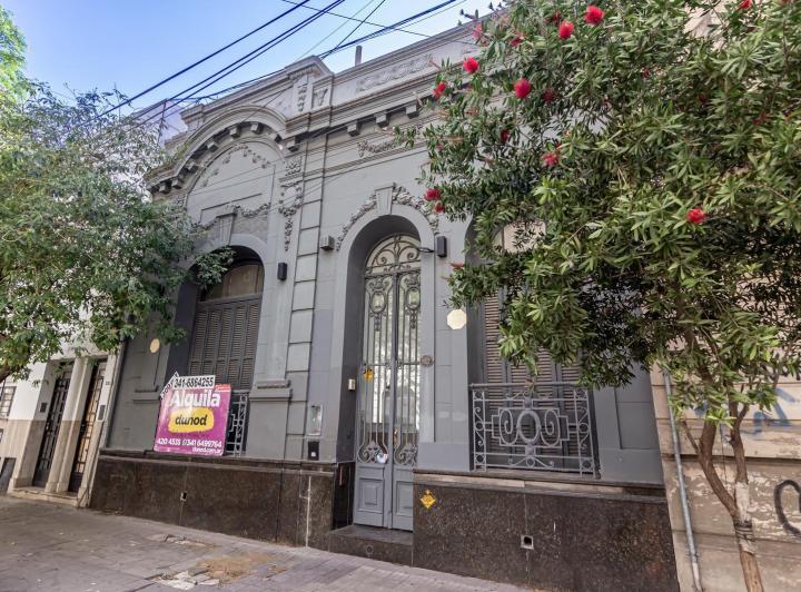 Local comercial · 210m² · 7 Ambientes