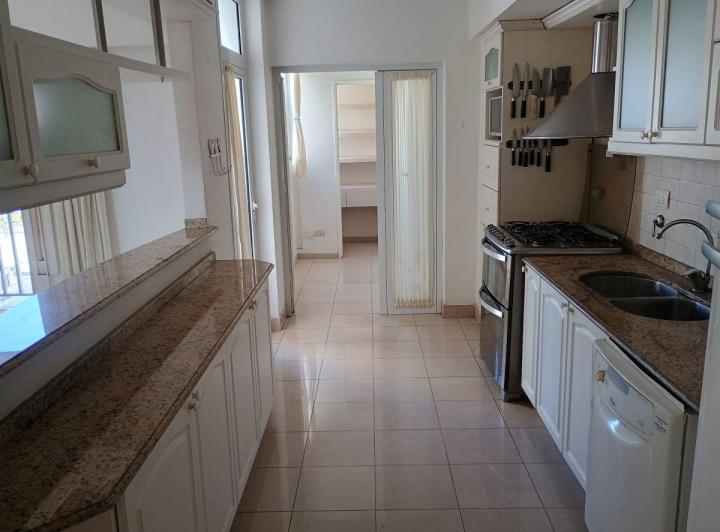 Departamento · 191m² · 7 Ambientes · 1 Cochera