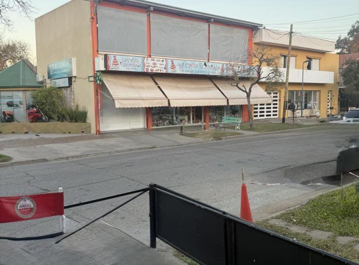 Local comercial · 310m²