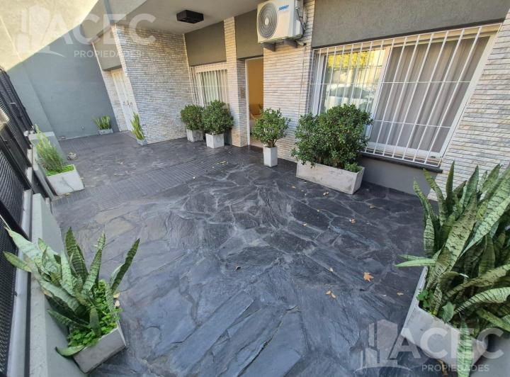 Casa · 173m² · 3 Ambientes · 1 Cochera