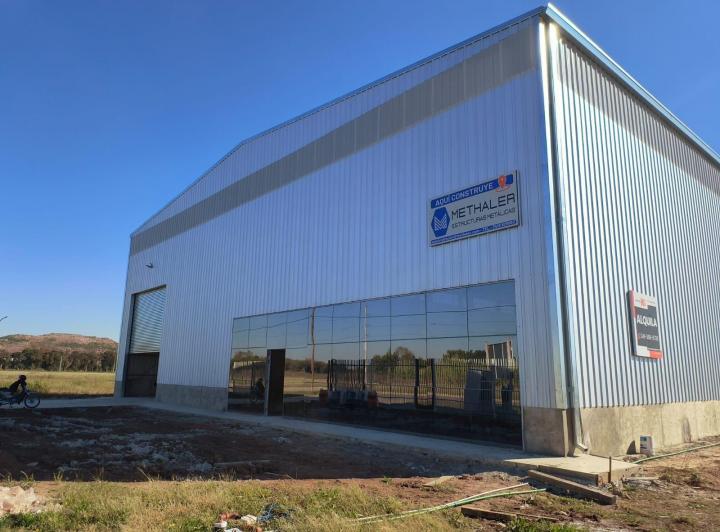 Bodega-Galpón · 2700m²