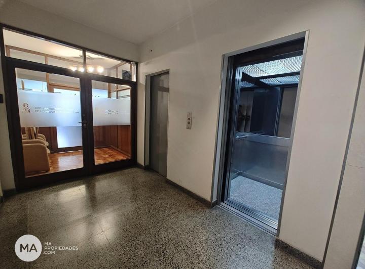 Oficina comercial · 120m² · 4 Ambientes