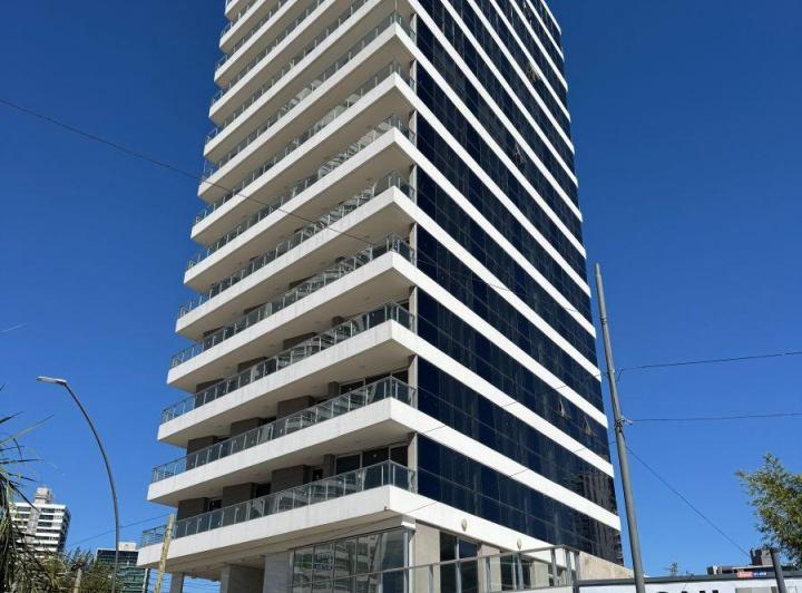 Departamento · 160m² · 4 Ambientes · 2 Cocheras