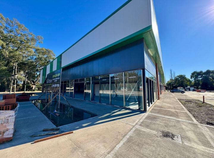Local comercial · 150m²