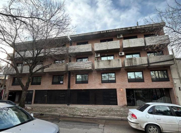 Departamento · 45m² · 2 Ambientes · 1 Cochera