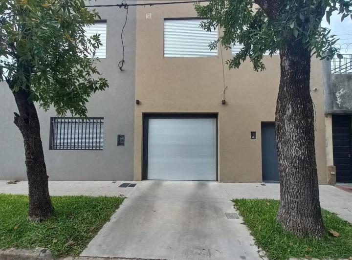 Casa · 100m² · 6 Ambientes
