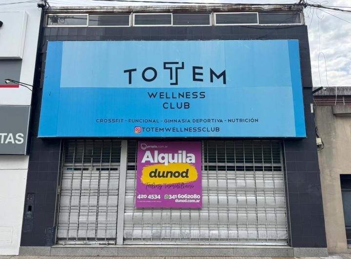 Local comercial · 607m² · 8 Ambientes