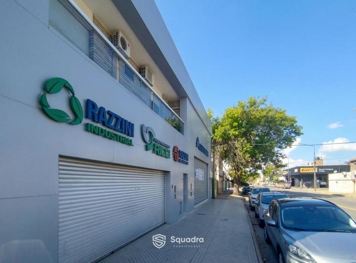 Local comercial · 412m²